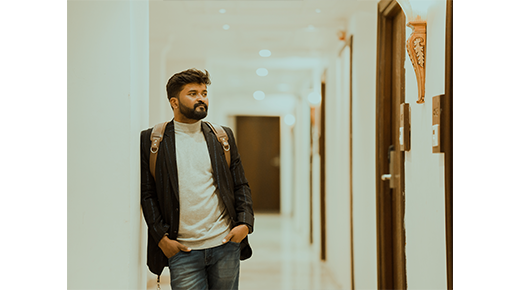 "From Mobile Photography to Celebrity Shoots: Anurag Gajanan Vyawahare's Journey Through the Lens"