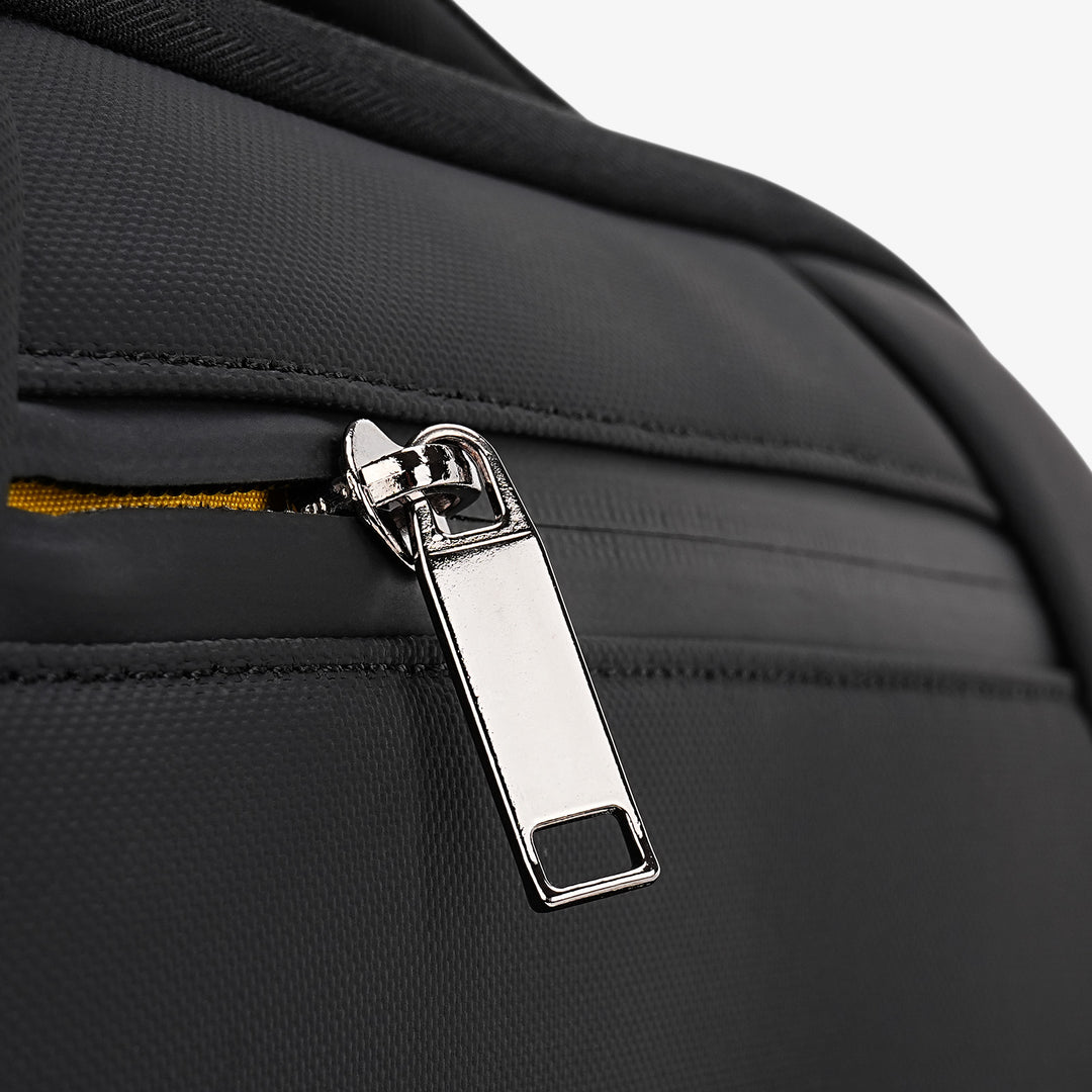 Boardroom - Messenger Bag
