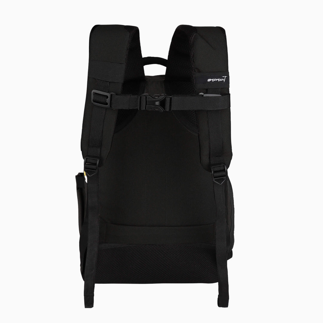 Moment Backpack Black